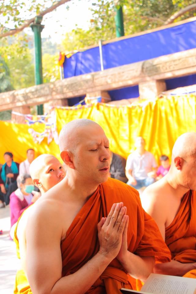 แซม ยุรนันท์ บวช แซม ยุรนันท์ บวช