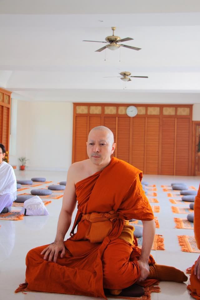 แซม ยุรนันท์ บวช แซม ยุรนันท์ บวช