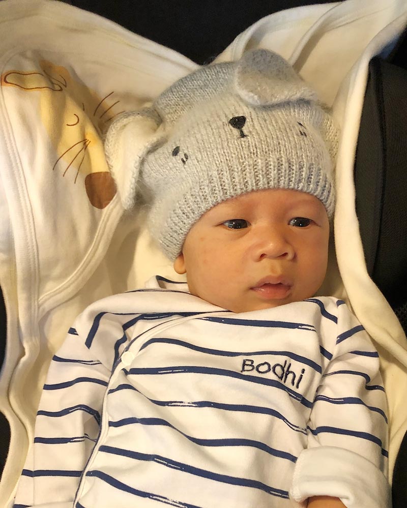 น้องโพธิ์ ลูกชาคริต น้องโพธิ์ ลูกชาคริต