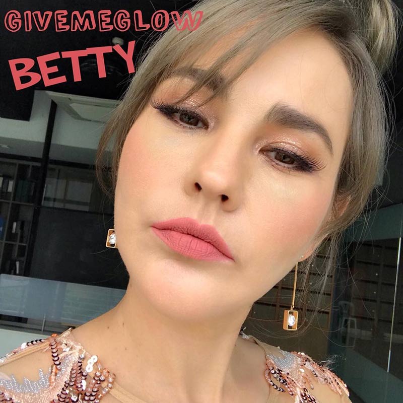 แหม่ม วิชุดา แหม่ม วิชุดา