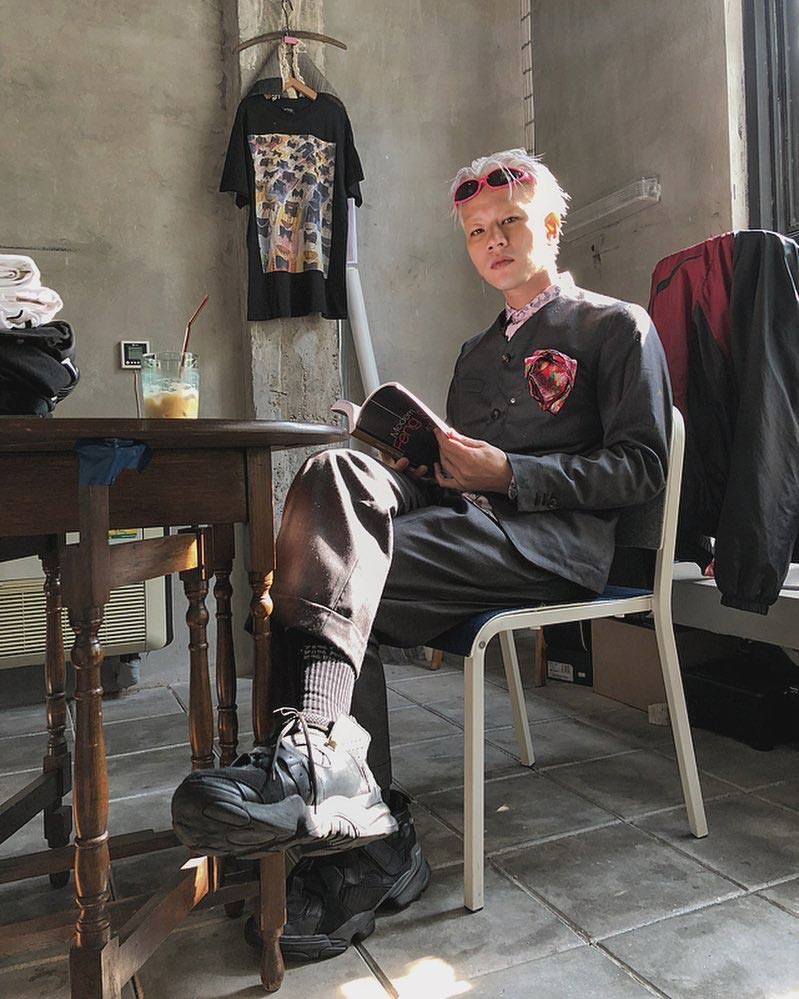 โทนี่ รากแก่น โทนี่ รากแก่น