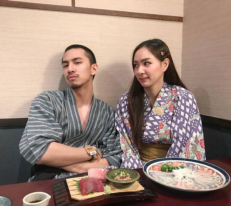 โฟร์ ศกลรัตน์ โฟร์ ศกลรัตน์