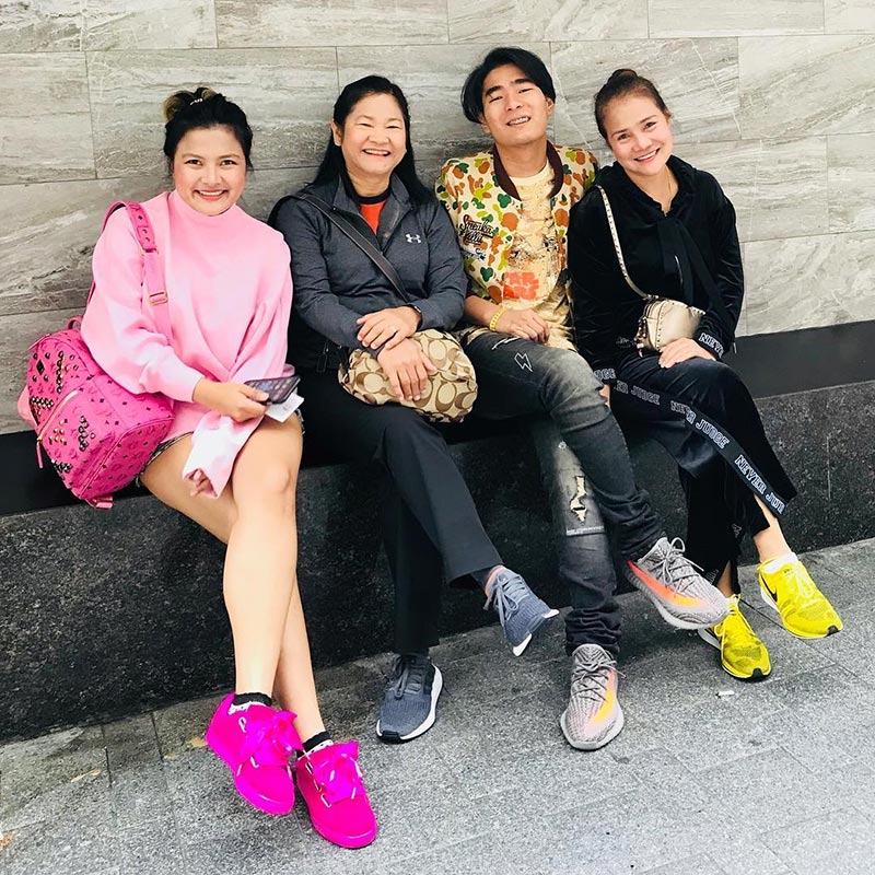 ลูกโหน่ง ชะชะช่า บุหรี่ ศิวนาถ ลูกโหน่ง ชะชะช่า บุหรี่ ศิวนาถ