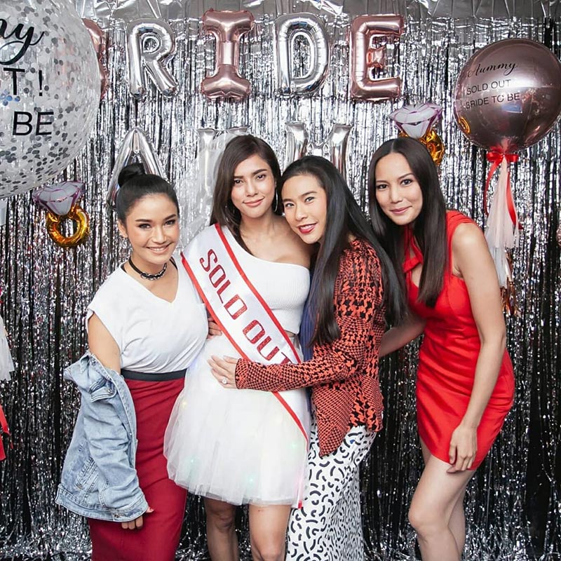 อุ้ม ลักขณา อุ้ม ลักขณา