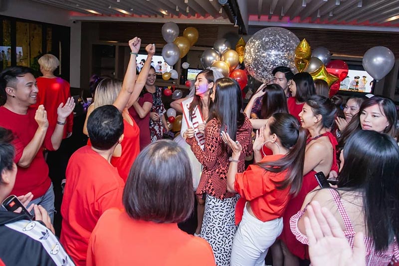 อุ้ม ลักขณา อุ้ม ลักขณา