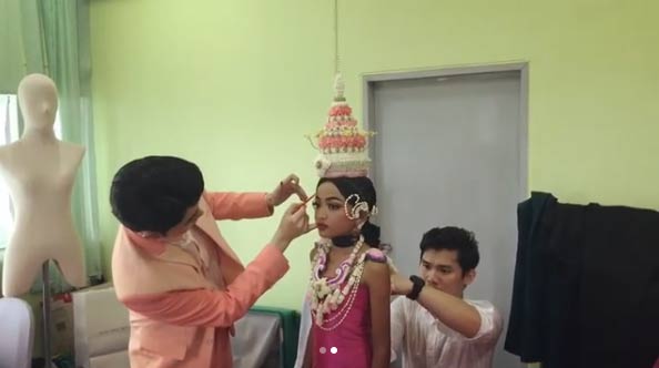 น้องฉัตร ช่างแต่งหน้า น้องฉัตร ช่างแต่งหน้า