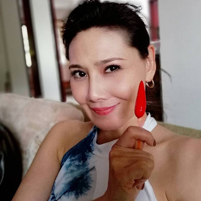 โยโกะ ทาคาโน่ โยโกะ ทาคาโน่