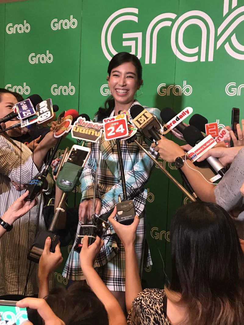 มิ้นต์ ชาลิดา มิ้นต์ ชาลิดา