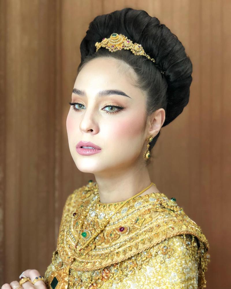 ขวัญ อุษามณี ขวัญ อุษามณี