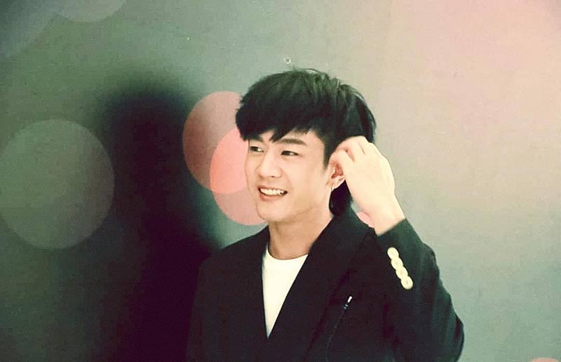 โทนี่ หลิน โทนี่ หลิน