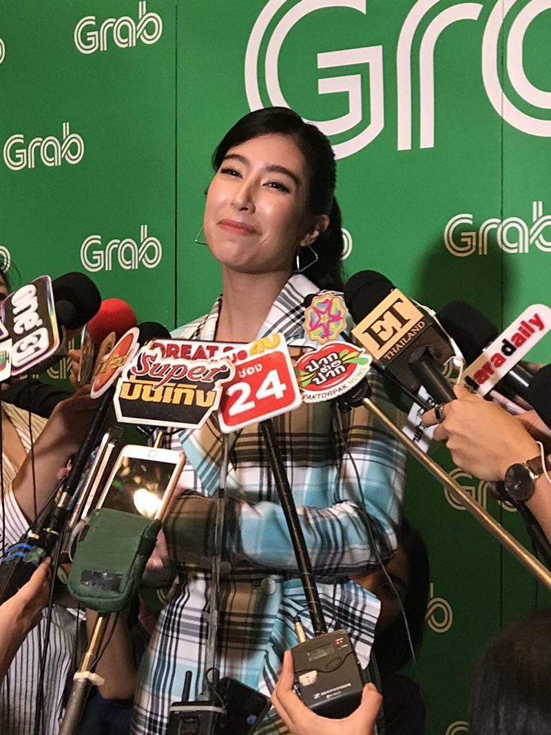 มิ้นต์ ชาลิดา มิ้นต์ ชาลิดา