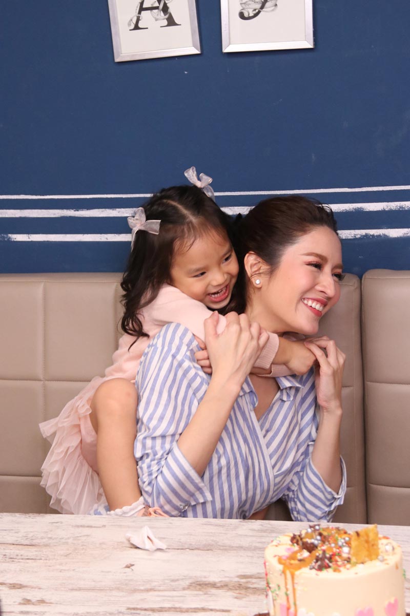 แอฟ น้องปีใหม่ แอฟ น้องปีใหม่