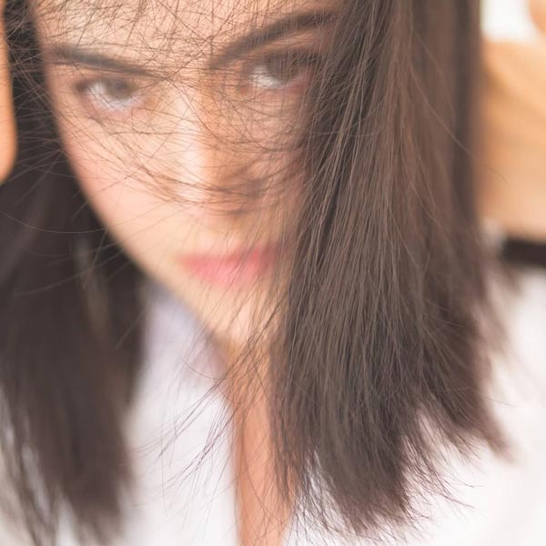 ใหม่ ดาวิกา ใหม่ ดาวิกา