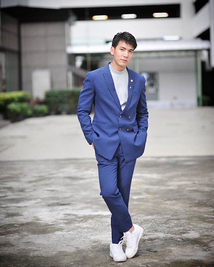 เฟิร์ส เอกพงศ์ เฟิร์ส เอกพงศ์