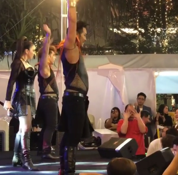 คริสติน่า อากีล่าร์ คริสติน่า อากีล่าร์