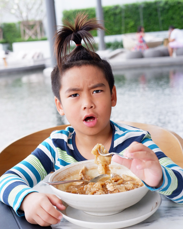 น้องออก้า น้องออก้า