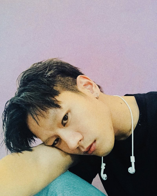 โทนี่ รากแก่น โทนี่ รากแก่น