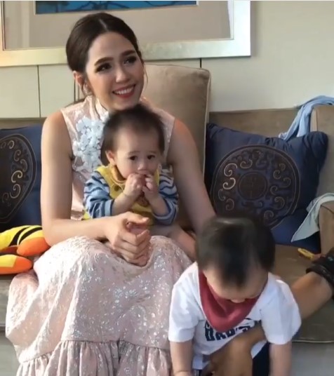 ชมพู่ อารยา ชมพู่ อารยา