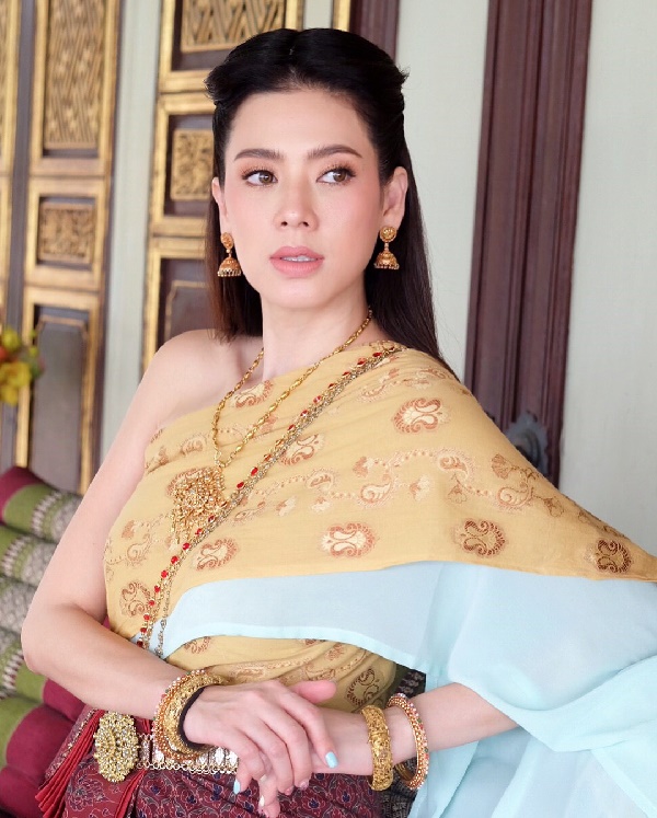 ป๋อ ณัฐวุฒิ เอ๋ พรทิพย์ ป๋อ ณัฐวุฒิ เอ๋ พรทิพย์