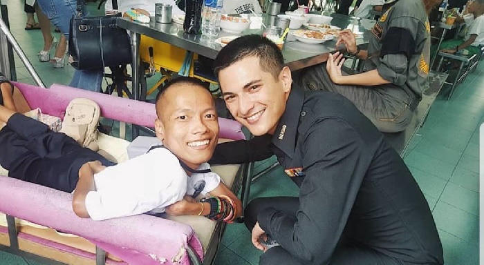 ชิน ชินวุฒ ชิน ชินวุฒ