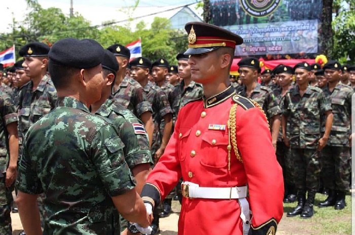 ชิน ชินวุฒ ชิน ชินวุฒ