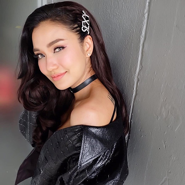 ชมพู่ ก่อนบ่าย ชมพู่ ก่อนบ่าย