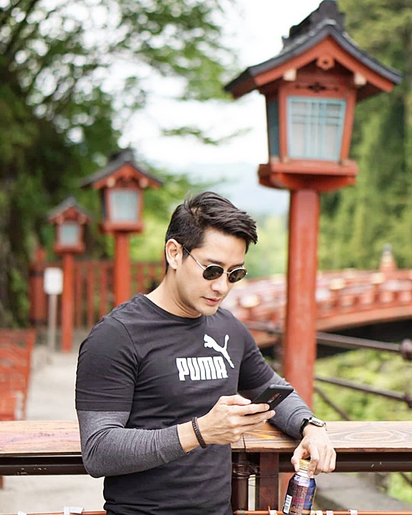 ป้อง ณวัฒน์ ป้อง ณวัฒน์