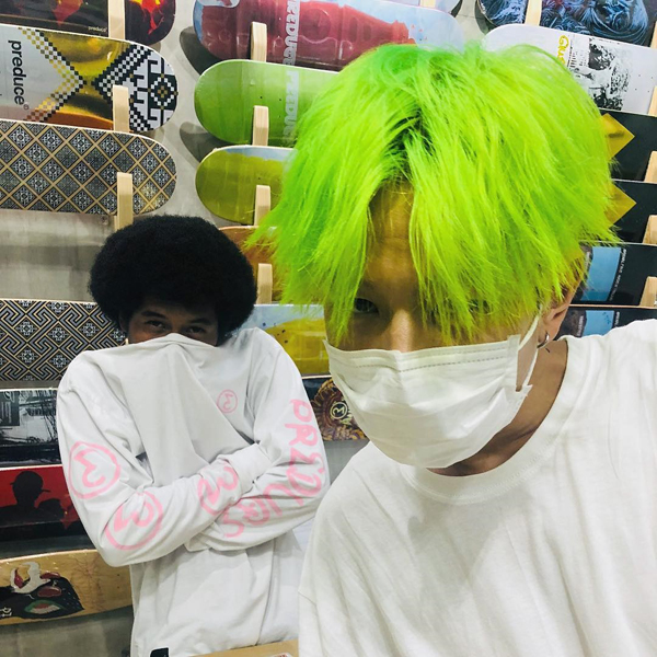 โทนี่ รากแก่น โทนี่ รากแก่น