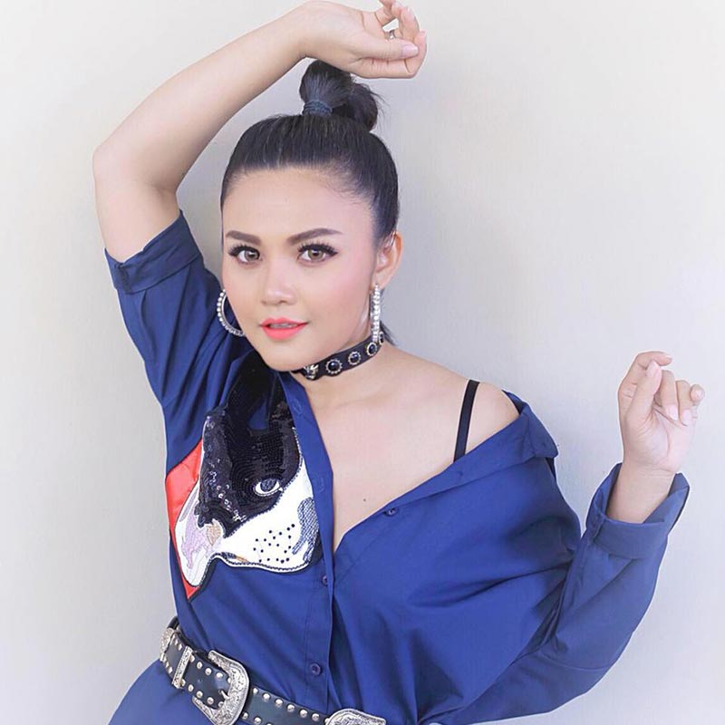 ตั๊กแตน ชลดา ตั๊กแตน ชลดา