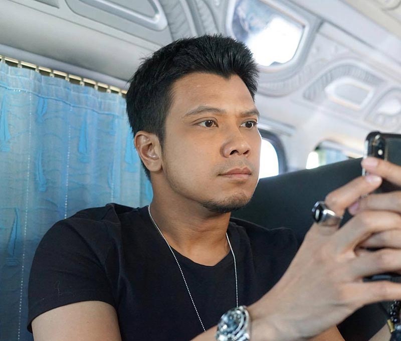 หนุ่ม กะลา หนุ่ม กะลา