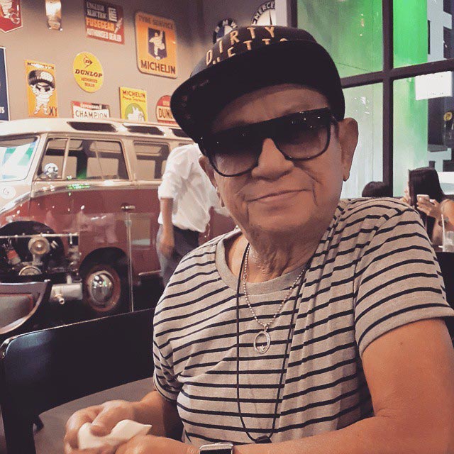 พ่อดม ชวนชื่น พ่อดม ชวนชื่น