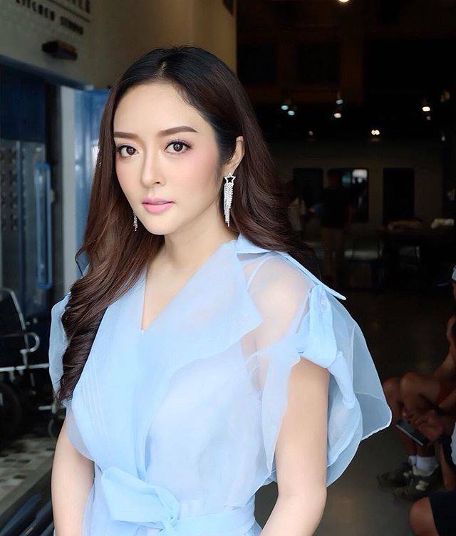 แก้มบุ๋ม ปรียาดา แก้มบุ๋ม ปรียาดา