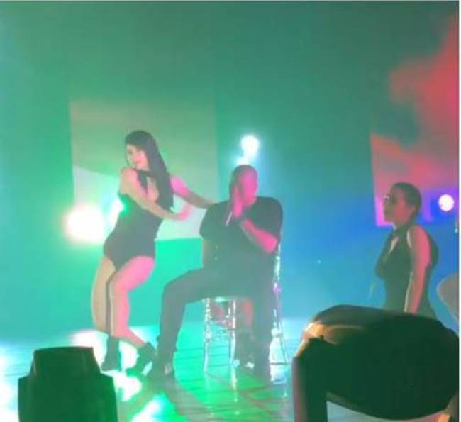 โซฟี่ น้องชิน ชินวุฒิ แซ่บทะลุปรอท โซฟี่ น้องชิน ชินวุฒิ แซ่บทะลุปรอท