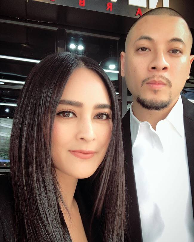 โซฟี่ น้องชิน ชินวุฒิ แซ่บทะลุปรอท โซฟี่ น้องชิน ชินวุฒิ แซ่บทะลุปรอท