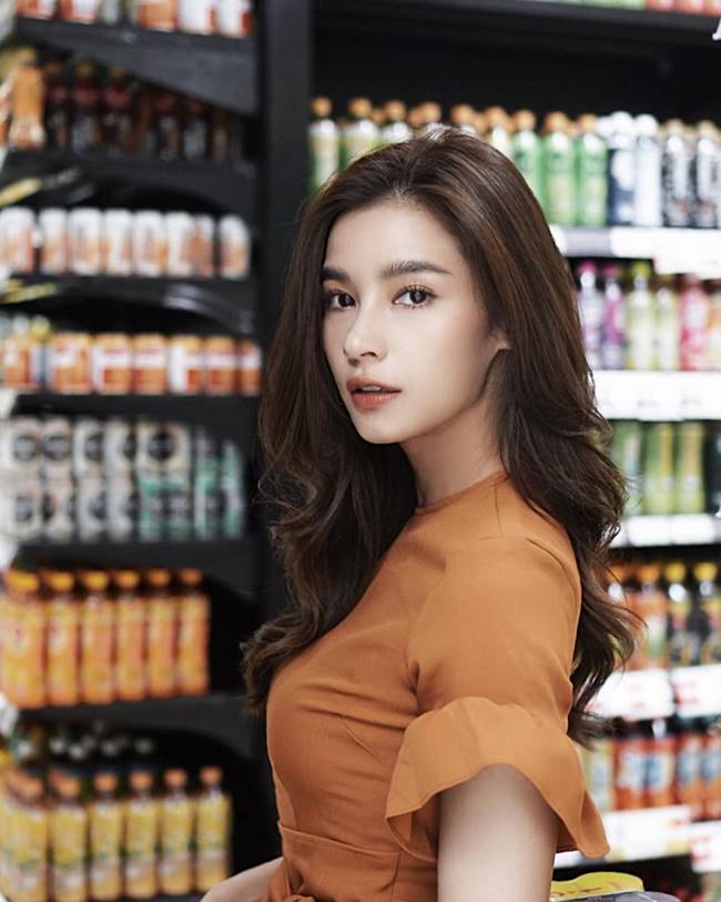 หน่อง ธนา วิว วรรณรท หน่อง ธนา วิว วรรณรท