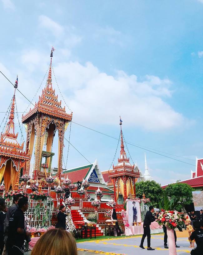 แจ๊ส ชวนชื่น โกนหัวบวชให้ พ่อดม ชวนชื่น แจ๊ส ชวนชื่น โกนหัวบวชให้ พ่อดม ชวนชื่น