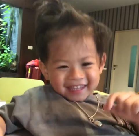 คลิป น้องคีริน อ้อนคุณแม่ คลิป น้องคีริน อ้อนคุณแม่
