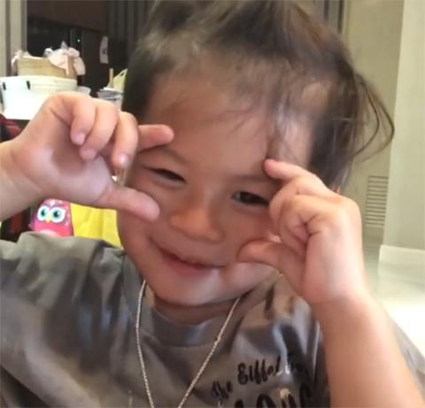 คลิป น้องคีริน อ้อนคุณแม่ คลิป น้องคีริน อ้อนคุณแม่