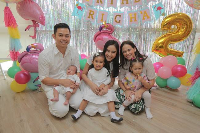 ปาร์ตี้ น้องริชา ปาร์ตี้ น้องริชา