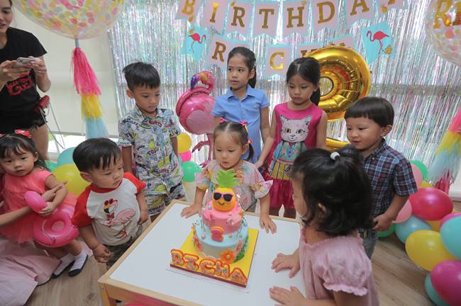 ปาร์ตี้ น้องริชา ปาร์ตี้ น้องริชา