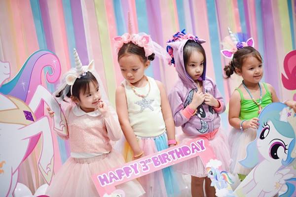 งานวันเกิด น้องปีใหม่ งานวันเกิด น้องปีใหม่