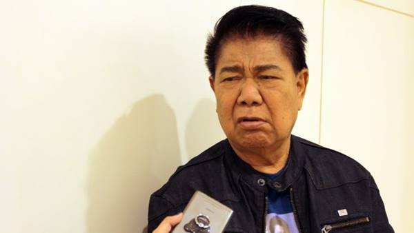 ครูชลธี ธารทอง ครูชลธี ธารทอง