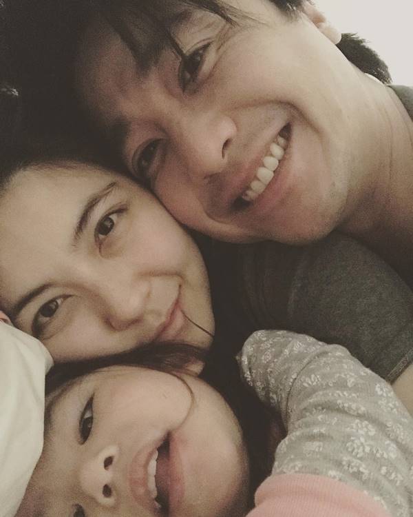 อั๋น ศราวุธ เฮลั่น เจนนิเฟอร์ ตั้งท้องลูกคนที่ 2 อั๋น ศราวุธ เฮลั่น เจนนิเฟอร์ ตั้งท้องลูกคนที่ 2