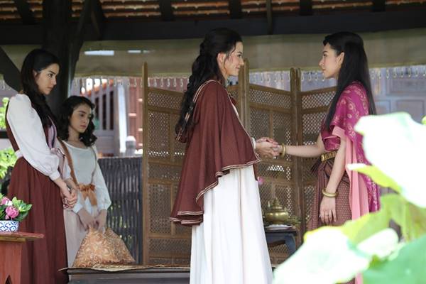 คลาร่า ผู้แทงข้างหลัง แม่มะลิ คลาร่า ผู้แทงข้างหลัง แม่มะลิ