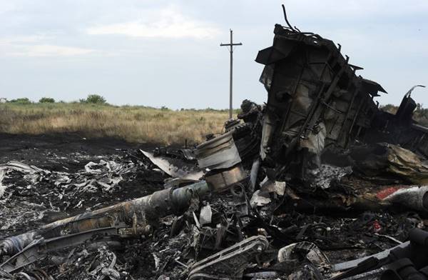 ขีปนาวุธที่ยิง MH17 ขีปนาวุธที่ยิง MH17