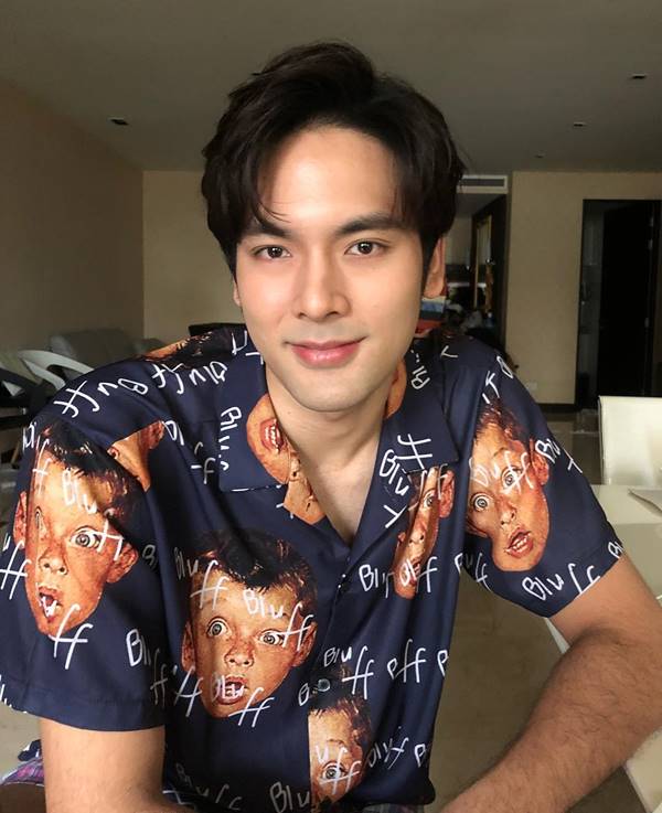 บอม ธนิน บอม ธนิน