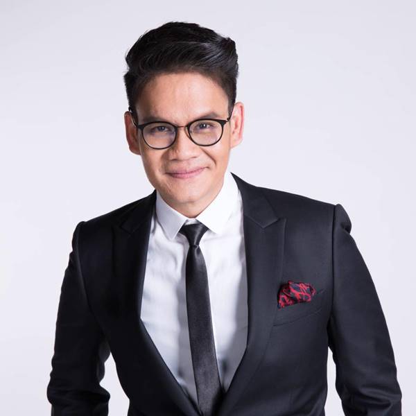 เพชร สหรัตน์ ไม่ได้มีเมียน้อย เพชร สหรัตน์ ไม่ได้มีเมียน้อย