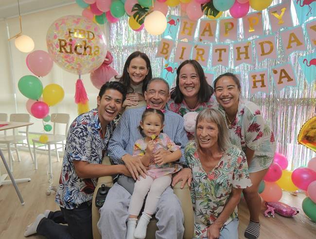 ปาร์ตี้ น้องริชา ปาร์ตี้ น้องริชา