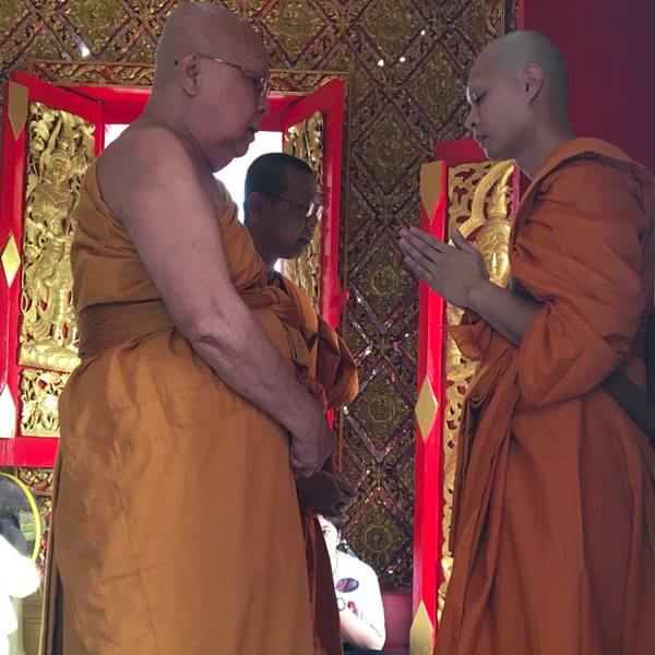 โหน่ง ชะชะช่า ตื้นตันใจ เดียร์ กิตติภูมิ โหน่ง ชะชะช่า ตื้นตันใจ เดียร์ กิตติภูมิ