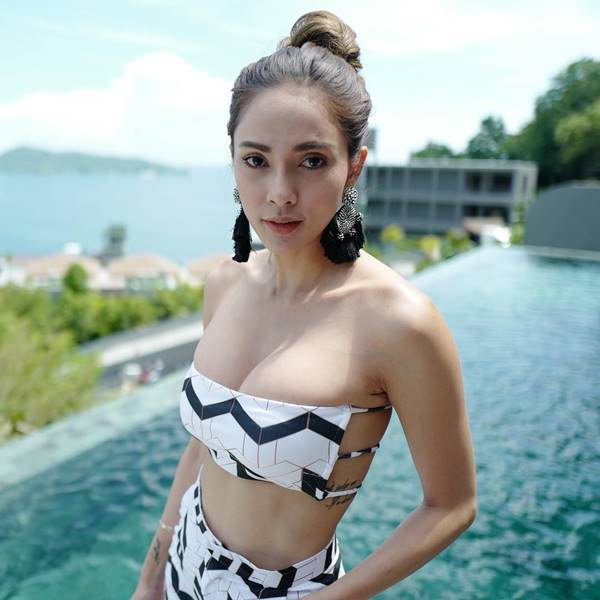 อุ้ม บอล อุ้ม บอล